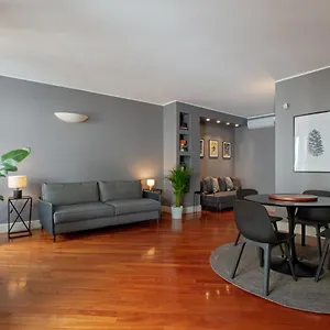 Apartamento Attico In Piazza Duomo, Milán