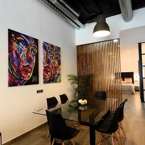 https://fabrica-del-lujo-en-el-centro-de.es-andalucia.com